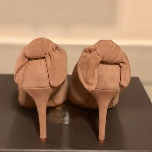 vince camuto alexavia pump